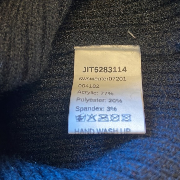 SHEIN Cropped Turtleneck Sweater Size M - Picture 4 of 5